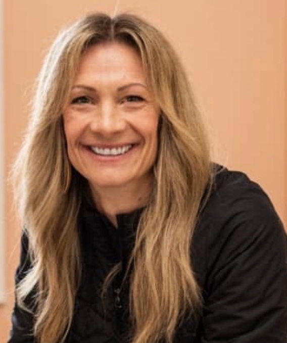 headshot of Sarah Winter